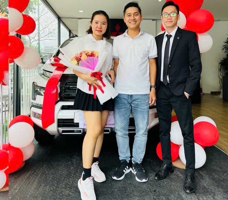 Hình ảnh hoạt động tư vấn xe tại Sài Gòn